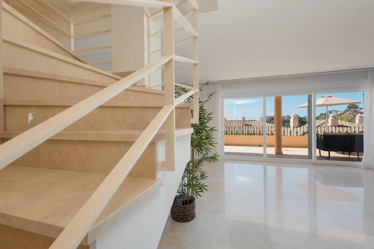 Penthouse With Sea Views In Nueva Andalucia Apartment Marbella