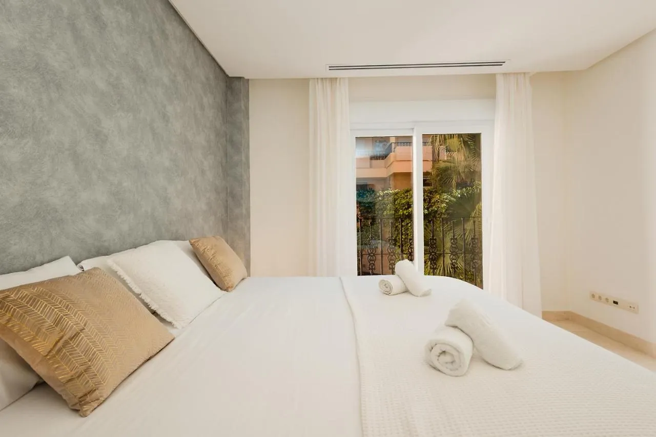 Penthouse With Sea Views In Nueva Andalucia Apartment Marbella