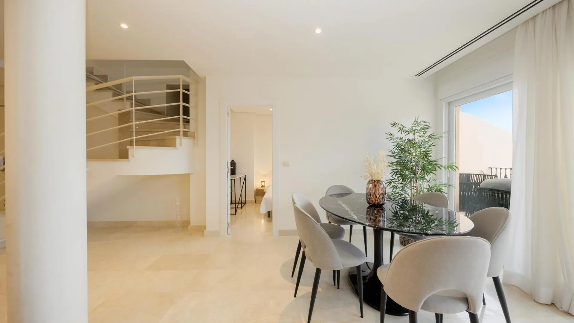 Penthouse With Sea Views In Nueva Andalucia Apartment Marbella